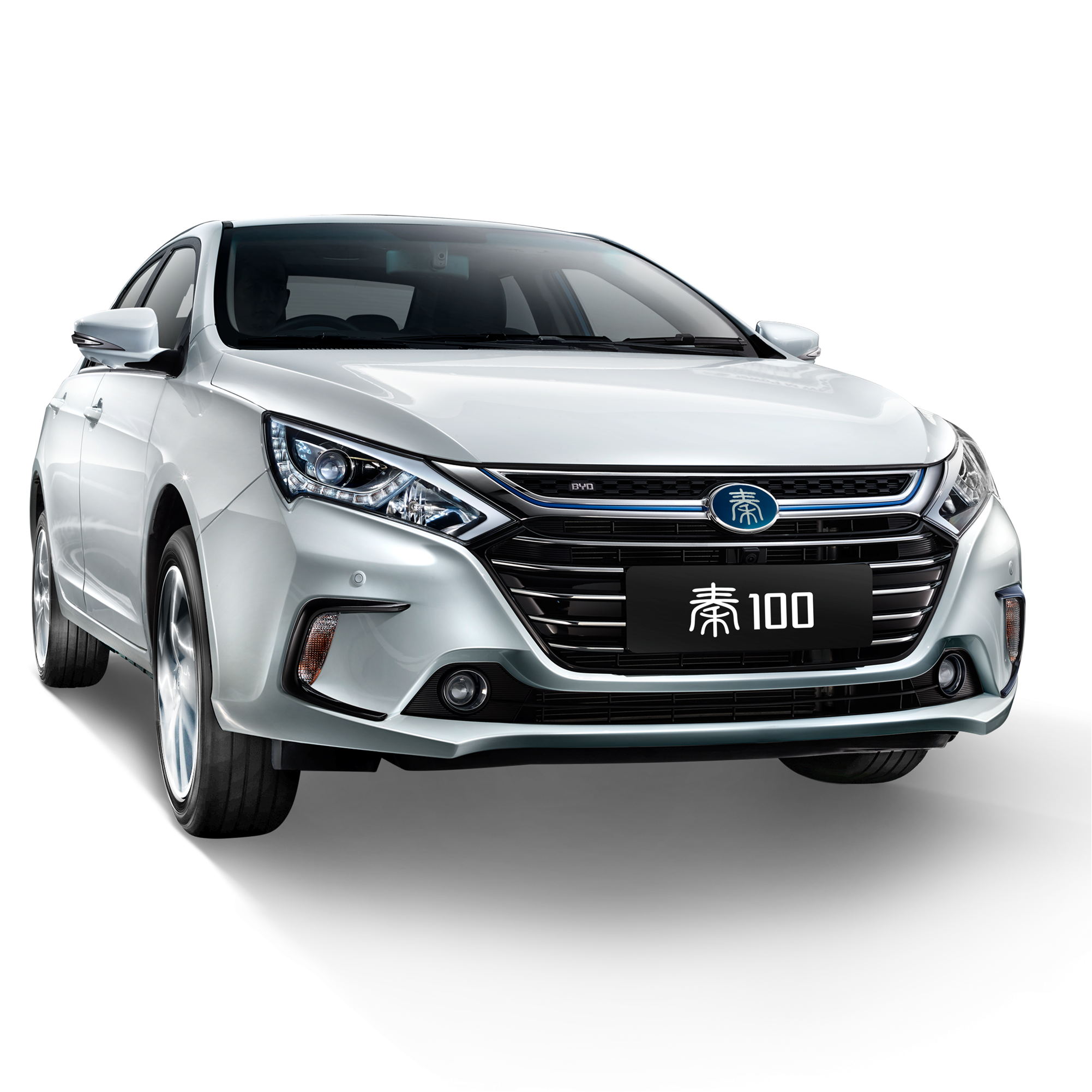 它们的自主战略几乎围绕在了传统燃油车的破局之路上