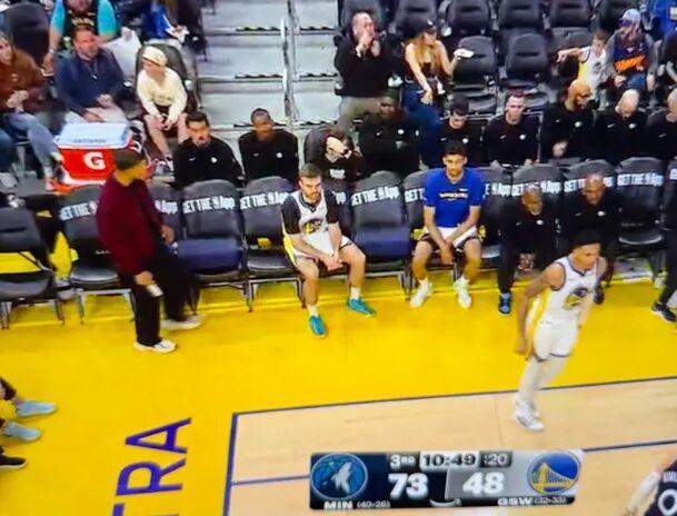 勇士主场惨败森林狼 三将伤退库里黯然神伤