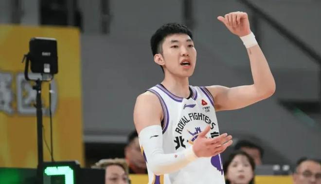 北控常规赛惨败同曦 帕克44分成最大赢家