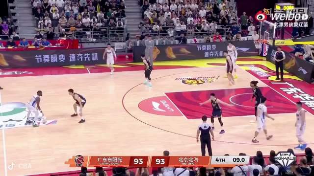 杰曼三分绝杀广东男篮 石景山利拉德锁定胜局