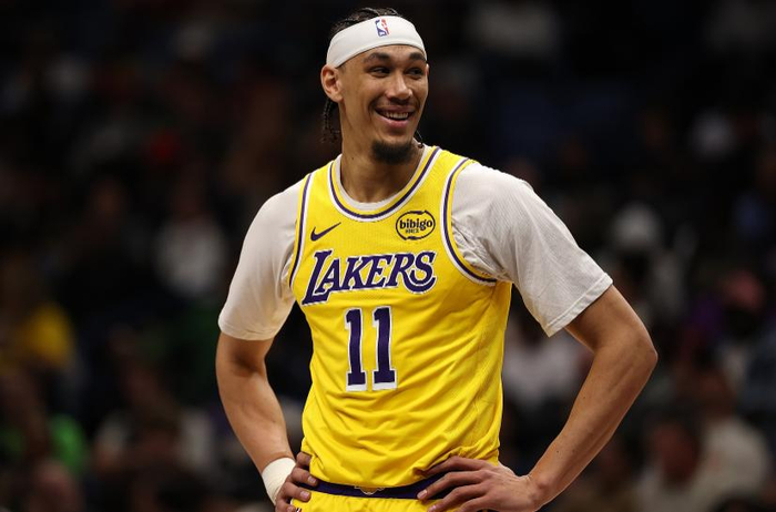 湖人替补爆发助队大胜奇才 海斯肯纳德联手砍下