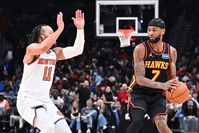 亚历山大沃克砍36分领衔老鹰逆转 库明加低迷引