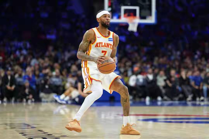 亚历山大沃克砍36分领衔老鹰逆转 库明加低迷引